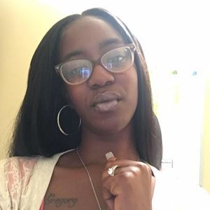 Meet your Posher, Veronica